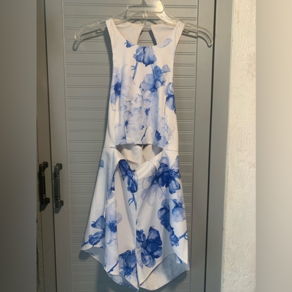 Blossom Floral Zip Up Romper NWOT SZ. 10